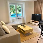 بيت للعطل T3 Renove, Jardin Parking & Garage Prive, Proche Centre *