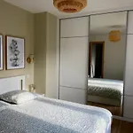 T3 Renove, Jardin Parking & Garage Prive, Proche Centre *