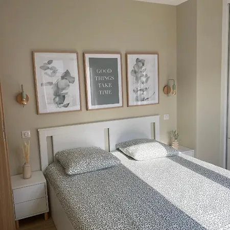 Vakantiehuis T3 Neuf, Parking & Garage Prive, Proche Centre *
