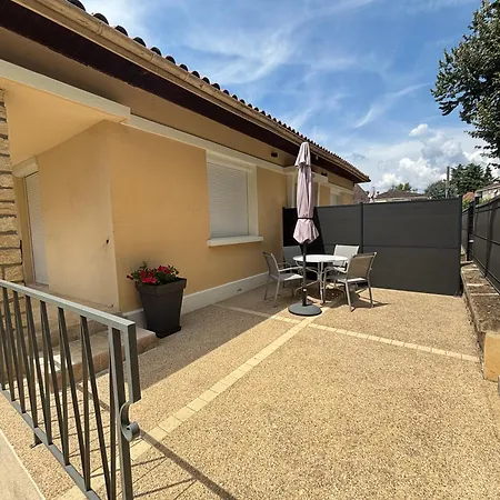 T3 Rénové, Jardin Parking&garage Privé, Proche Centre *