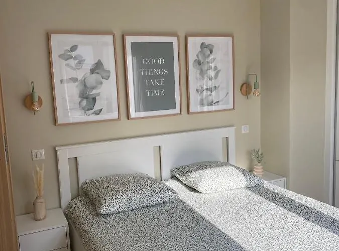 Hébergement de vacances T3 Rénové, Jardin Parking&garage Privé, Proche Centre *