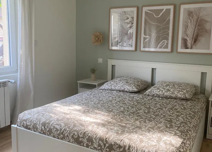 T3 Rénové, Jardin Parking&garage Privé, Proche Centre Sarlat