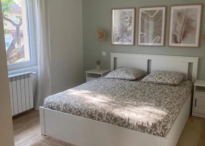 Hébergement de vacances T3 Rénové, Jardin Parking&garage Privé, Proche Centre Sarlat