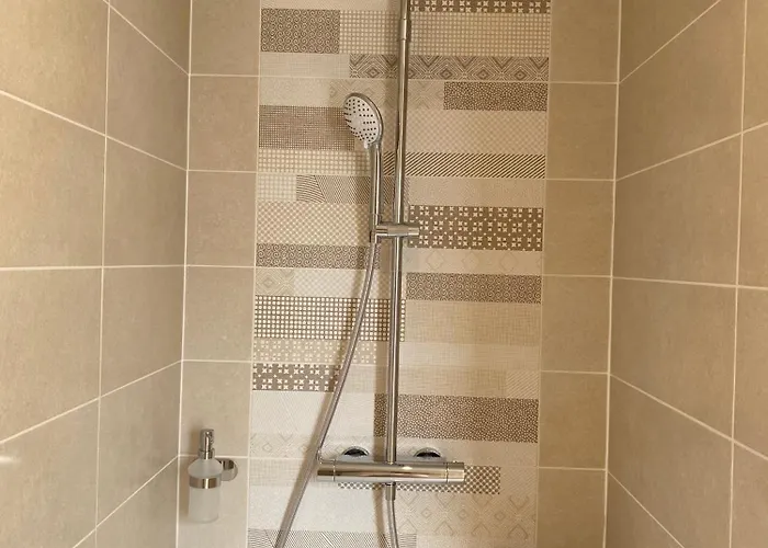 T3 Rénové, Jardin Parking&garage Privé, Proche Centre Hébergement de vacances